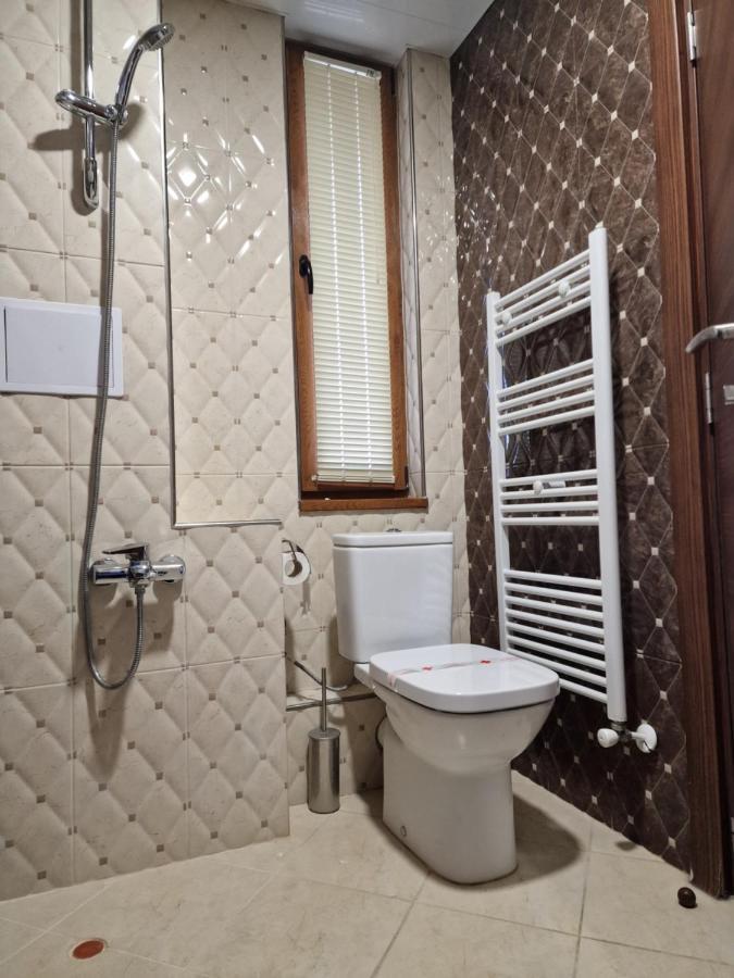 Hotel Alisa Pavel Banya Bagian luar foto