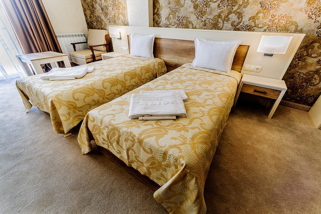 Hotel Alisa Pavel Banya Bagian luar foto